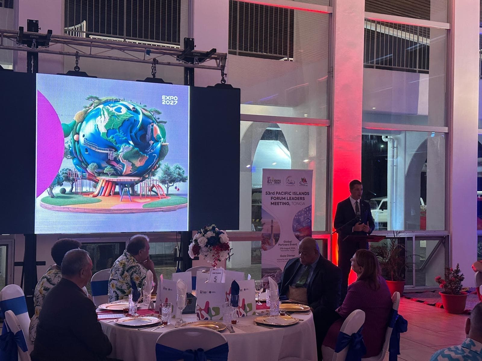 Minister Djuric hosts a dinner in Tonga for numerous heads of state and government from the Pacific region