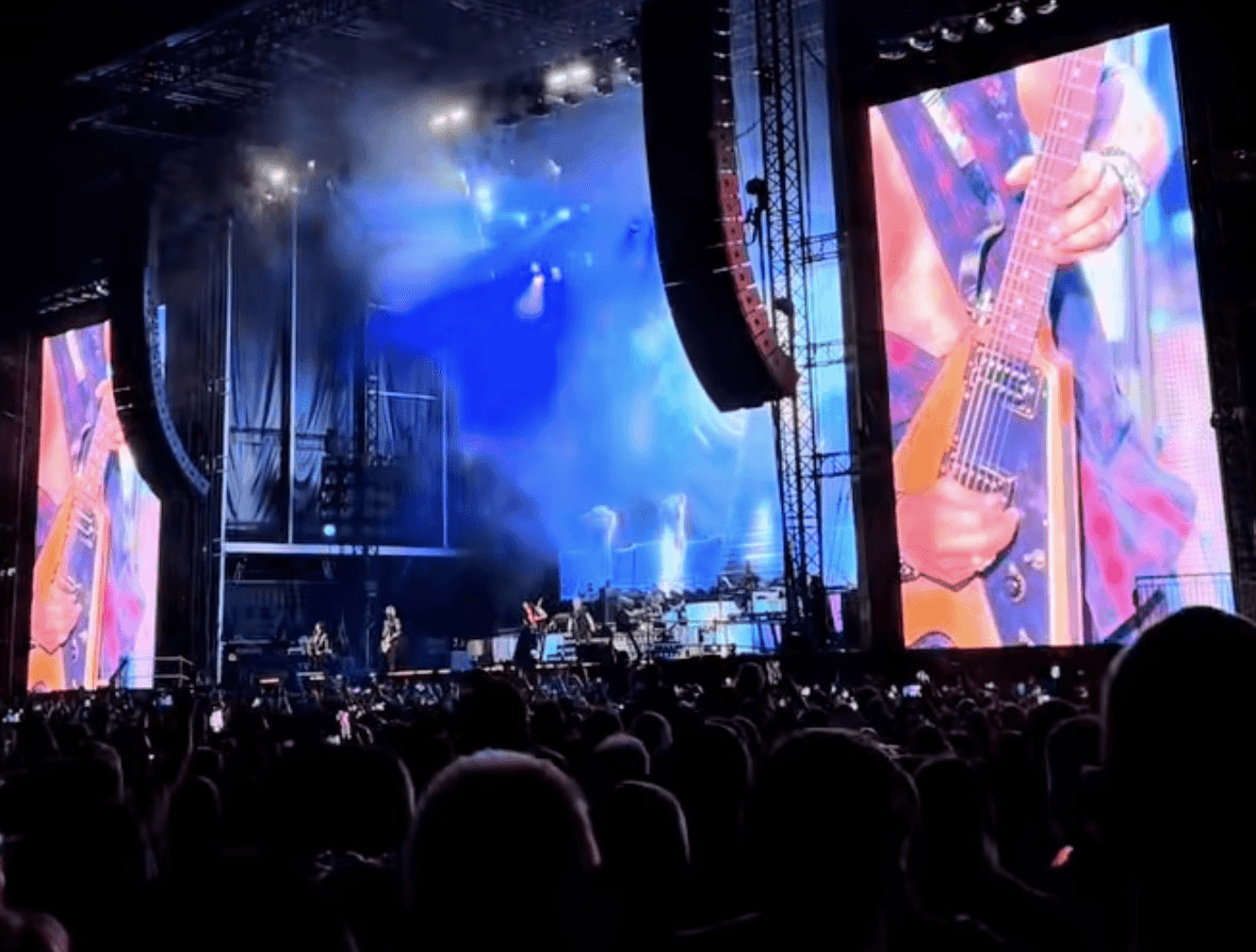Expo 2027 Beograd na koncertu Guns N' Roses
